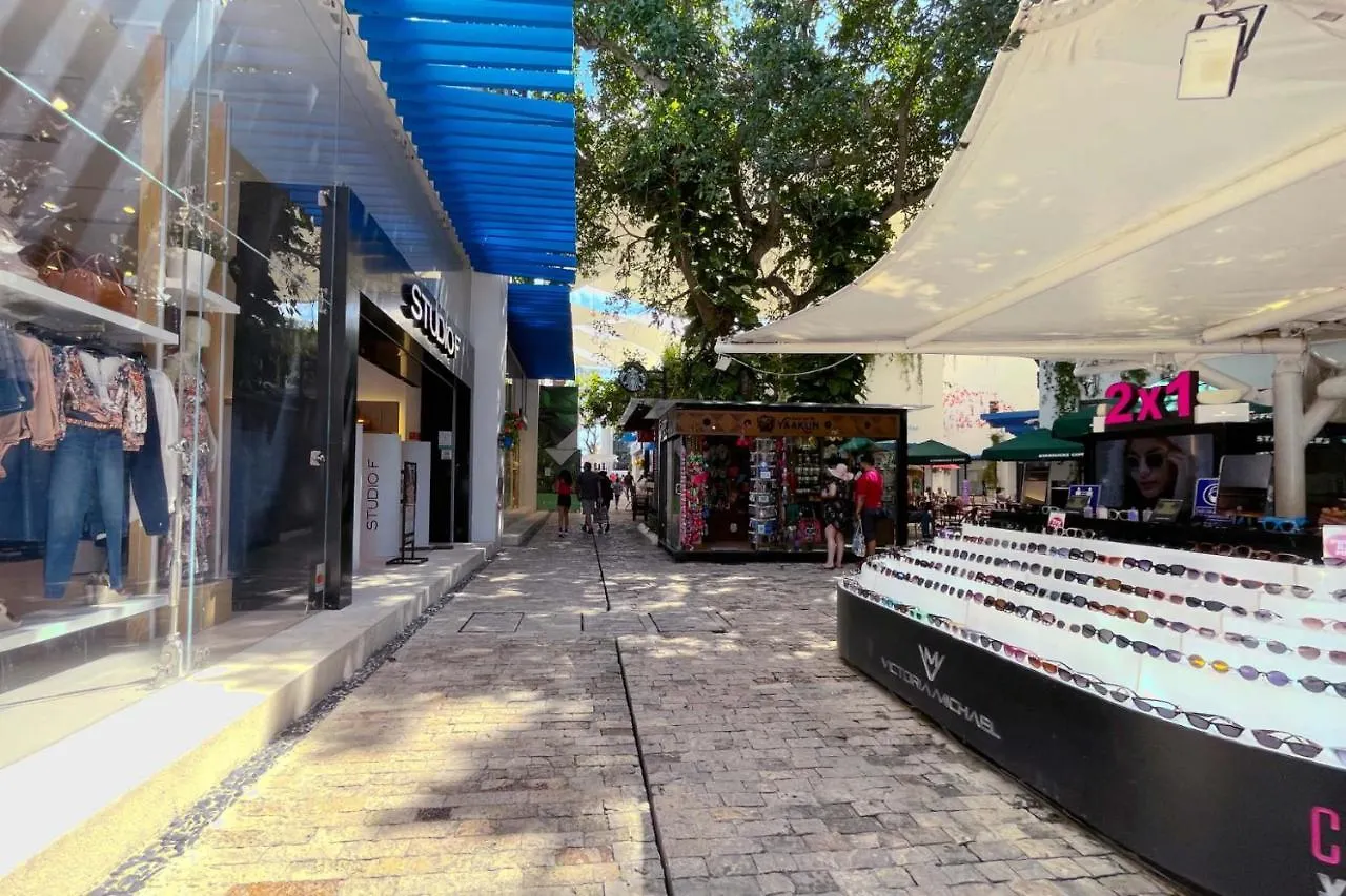 Stylish Studio On The 5Th Ave Of Playa Del Carmen 0*,  Messico